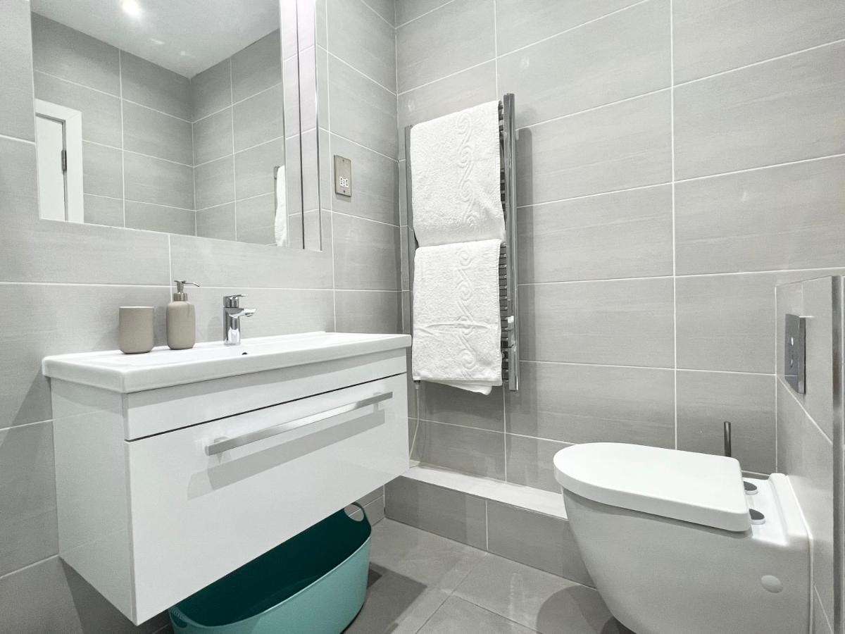 2 Bedroom Apartment In South Hampstead Лондон Экстерьер фото